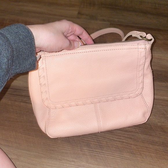 Pink Leather Crossbody Purse with Gold Hardware The Sak - Picture 2 of 14